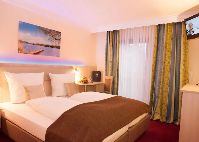 Hotel Seeblick & Ferienwohnung